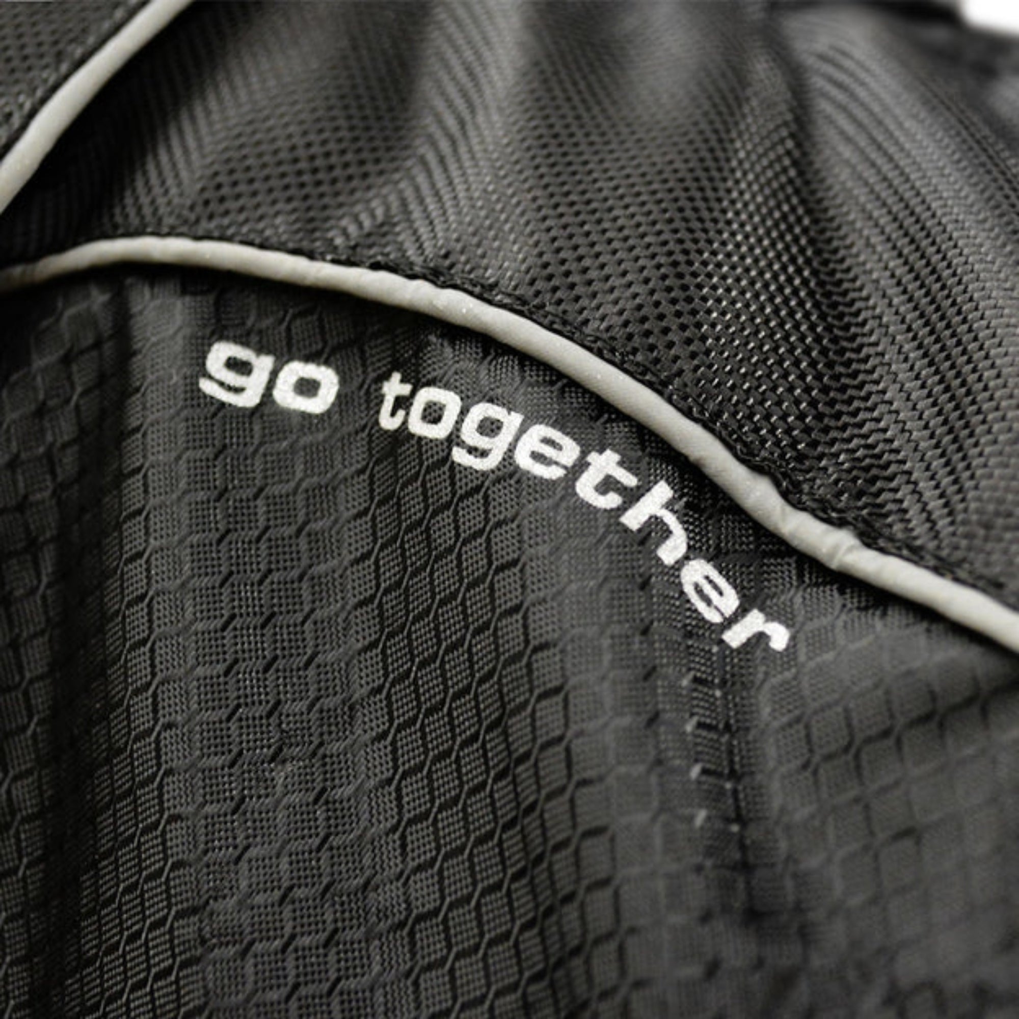 !KURGO D NRTH CNTRY COAT BK LG